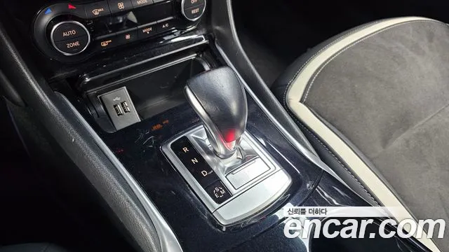 Infiniti Q30 2017 thumb 8