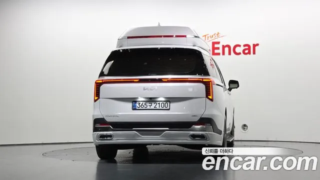 Kia Carnival 2024 thumb 3