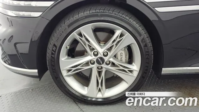 Genesis G90 2022 thumb 5