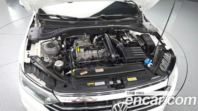 Volkswagen Jetta 2021 thumb 5