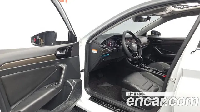 Volkswagen Jetta 2021 thumb 9
