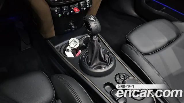MINI Countryman 2019 thumb 9