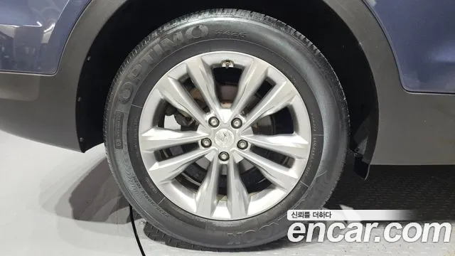 Hyundai Santa Fe 2017 thumb 5