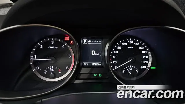 Hyundai Santa Fe 2017 thumb 8