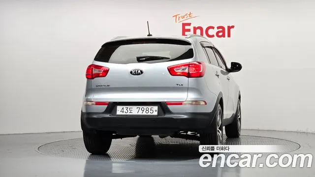 Kia Sportage 2012 thumb 4