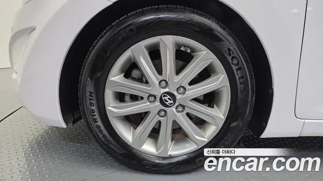 Hyundai Avante 2015 thumb 5