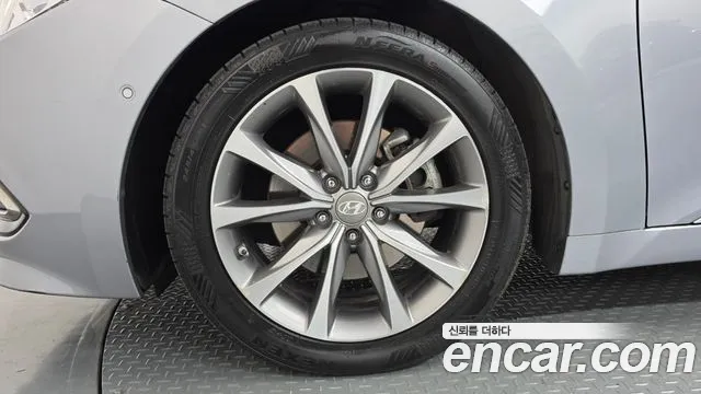 Hyundai Grandeur 2015 thumb 5