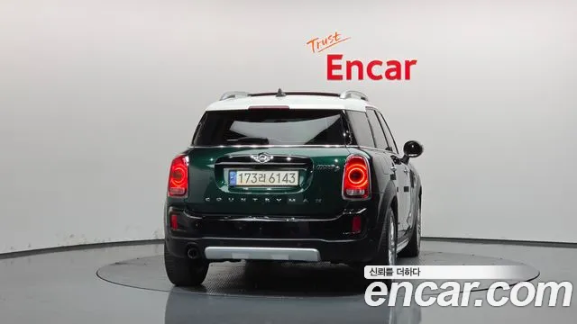 MINI Countryman 2018 thumb 4