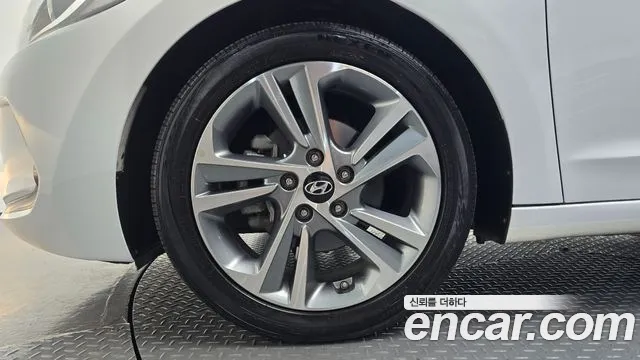 Hyundai Avante 2018 thumb 4