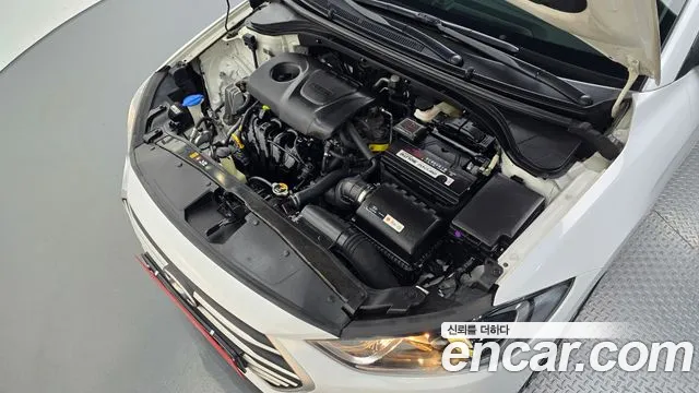 Hyundai Avante 2018 thumb 5