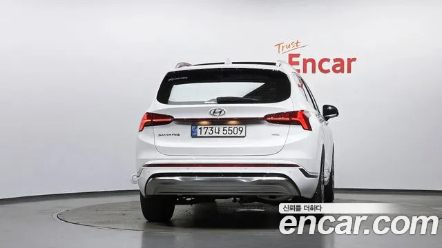 Hyundai Santa Fe 2021 thumb 4