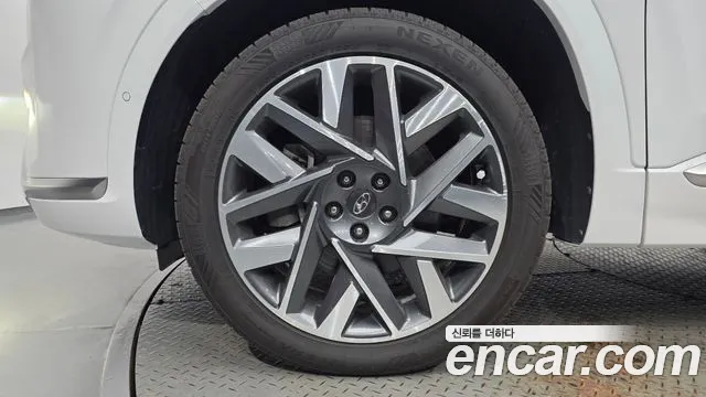 Hyundai Santa Fe 2021 thumb 5