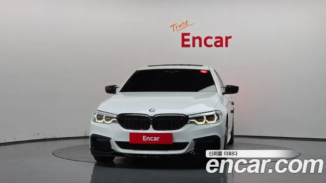 BMW 5-Series 2019 thumb 3