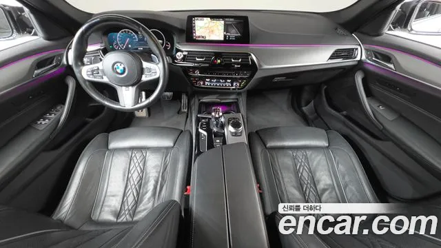 BMW 5-Series 2019 thumb 7