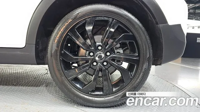 KG_Mobility_Ssangyong TIBOLI 2019 thumb 4