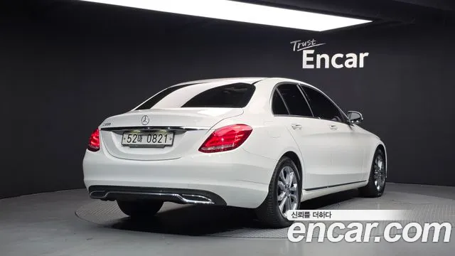 Mercedes-Benz C-Класс 2016 thumb 2