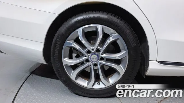 Mercedes-Benz C-Класс 2016 thumb 5