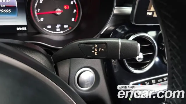 Mercedes-Benz C-Класс 2016 thumb 9