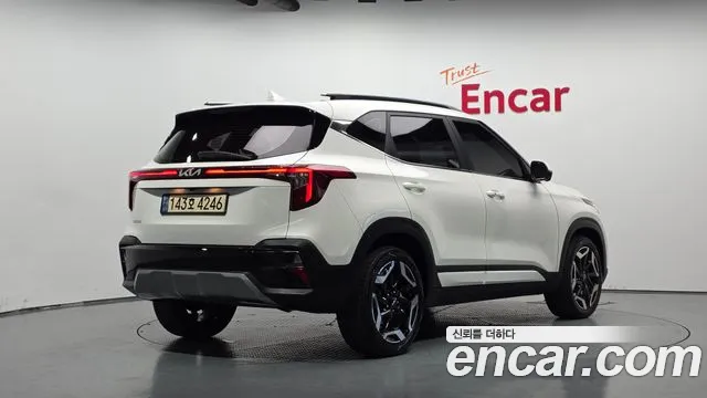 Kia Seltos 2022 thumb 2