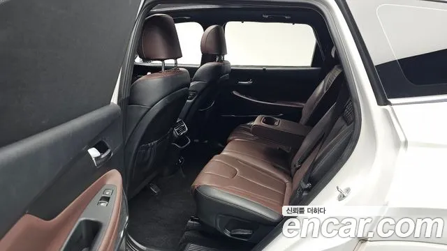 Hyundai Santa Fe 2018 thumb 11
