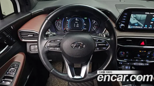 Hyundai Santa Fe 2018 thumb 12
