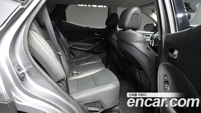 Hyundai Santa Fe 2016 thumb 12