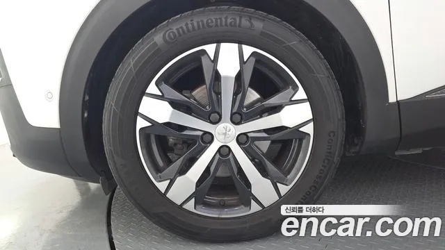 Peugeot 5008 2021 thumb 5