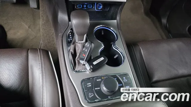 Jeep Cherokee 2019 thumb 8