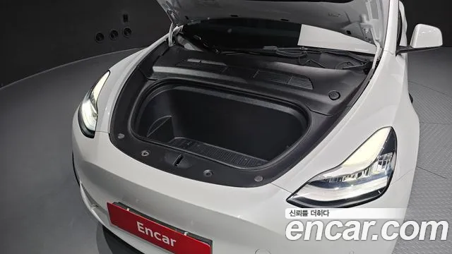 Tesla Model Y 2022 thumb 6