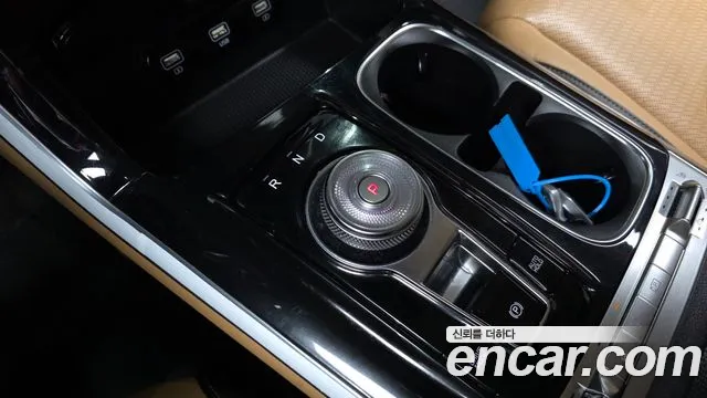 Kia Carnival 2021 thumb 9