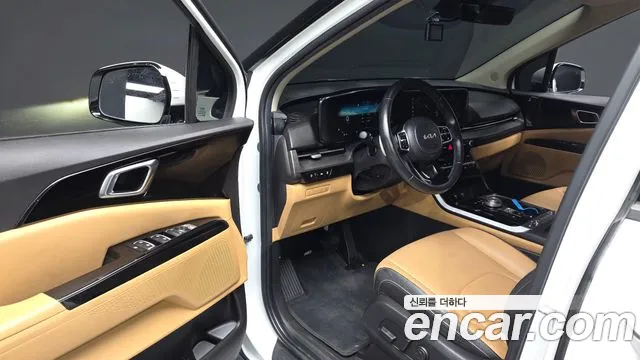Kia Carnival 2021 thumb 10
