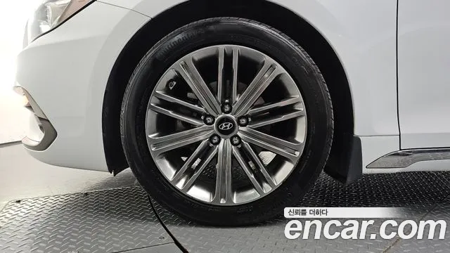 Hyundai Grandeur 2017 thumb 4