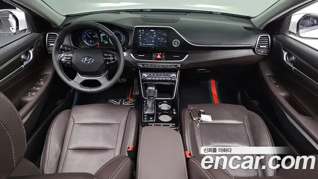 Hyundai Grandeur 2017 thumb 6