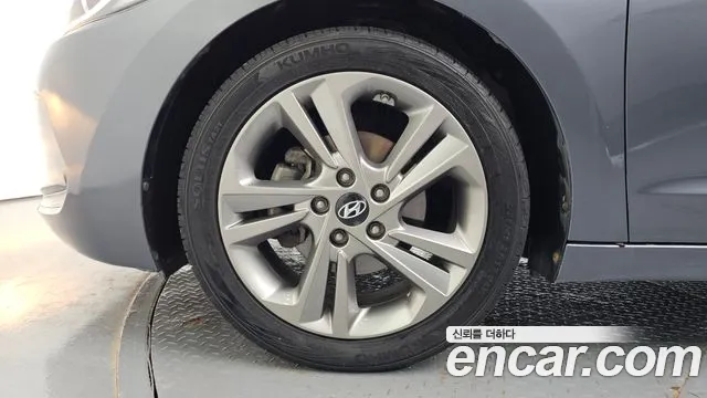 Hyundai Avante 2018 thumb 5