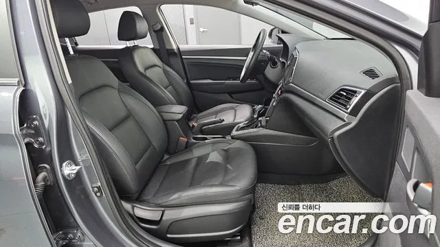 Hyundai Avante 2018 thumb 12