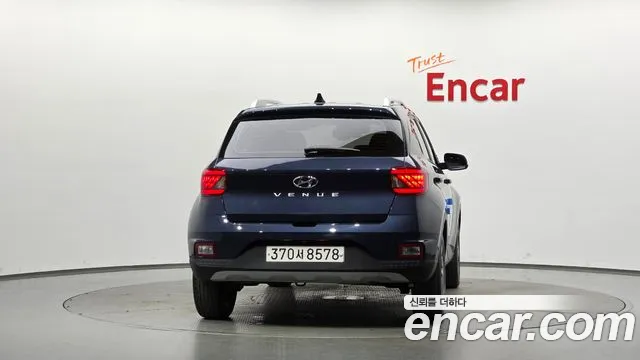 Hyundai Venue 2022 thumb 3
