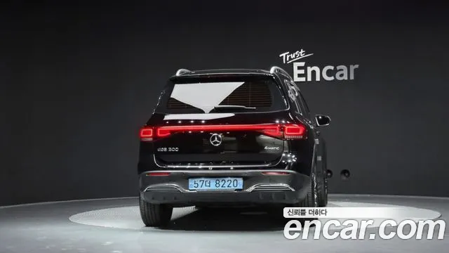 Mercedes-Benz EQB 2023 thumb 4