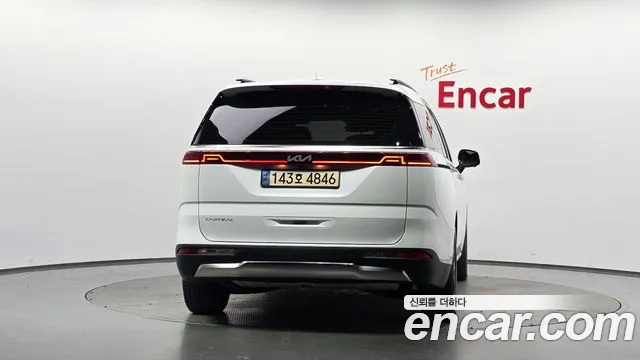 Kia Carnival 2022 thumb 3
