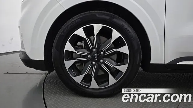 Kia Carnival 2022 thumb 4