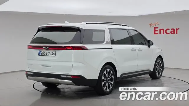 Kia Carnival 2022 thumb 2