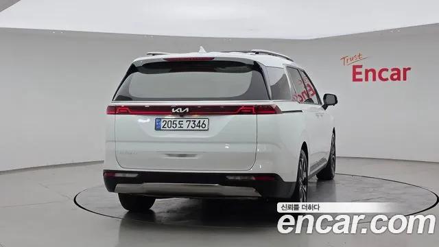 Kia Carnival 2022 thumb 4