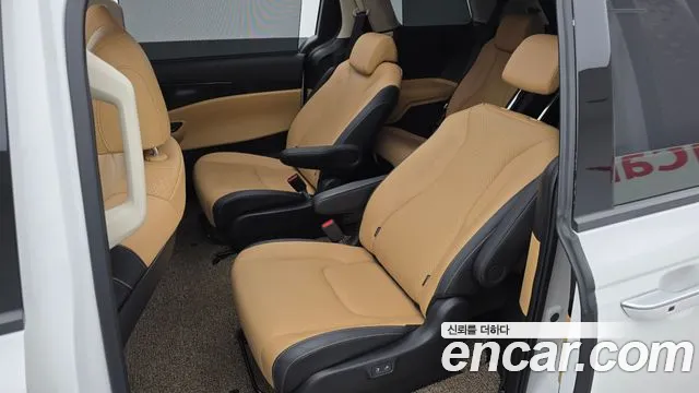 Kia Carnival 2022 thumb 12