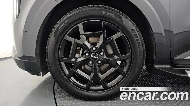 Kia Carnival 2024 thumb 4