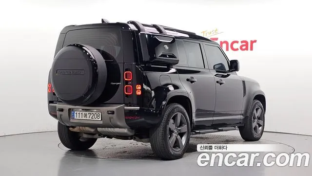 Land Rover Defender 2025 thumb 2