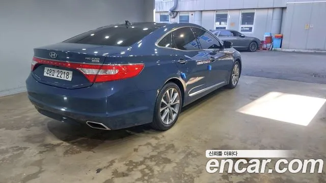Hyundai Grandeur 2014 thumb 4