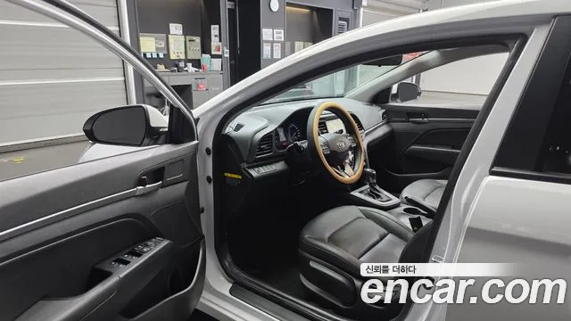 Hyundai Avante 2019 thumb 10
