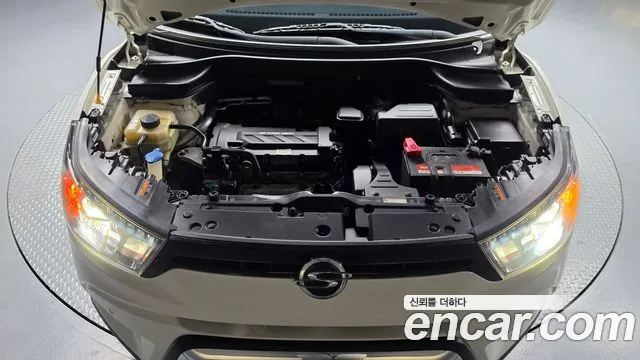KG_Mobility_Ssangyong TIBOLI 2015 thumb 5