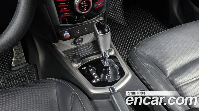 KG_Mobility_Ssangyong TIBOLI 2015 thumb 8