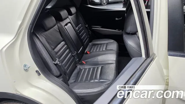 KG_Mobility_Ssangyong TIBOLI 2015 thumb 11