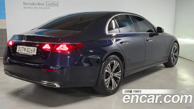 Mercedes-Benz E-Класс 2025 thumb 2